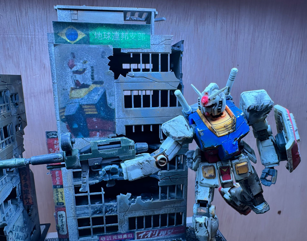 GUNPLA DIORAMA - Surprise Attack (30x20x18cm)