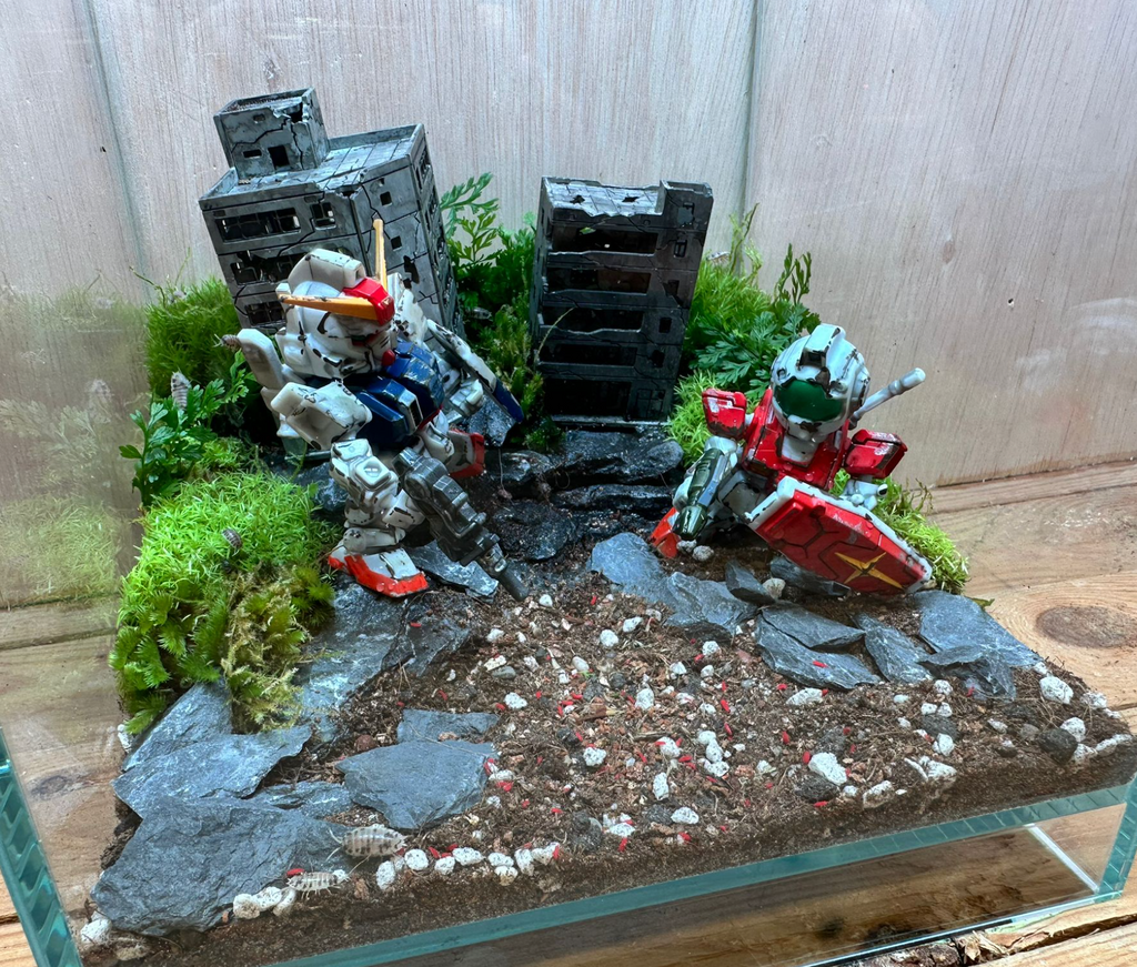 GUNPLA CRITTER TERRARIUM - MS08th Team (20x20x20cm)
