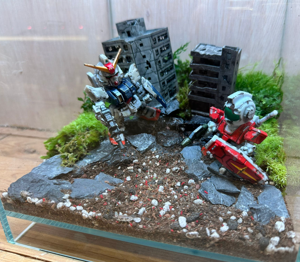 GUNPLA CRITTER TERRARIUM - MS08th Team (20x20x20cm)