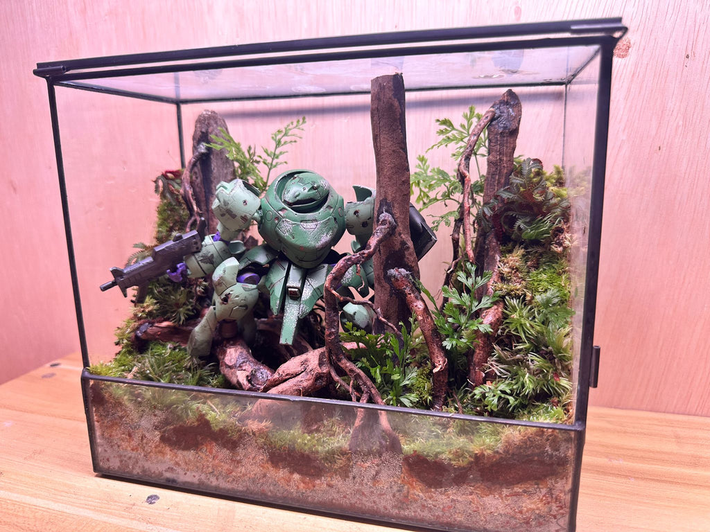 GUNPLA TERRARIUM - Man Rodi in Jungle (Geometric 22x10.5x18.5cm)