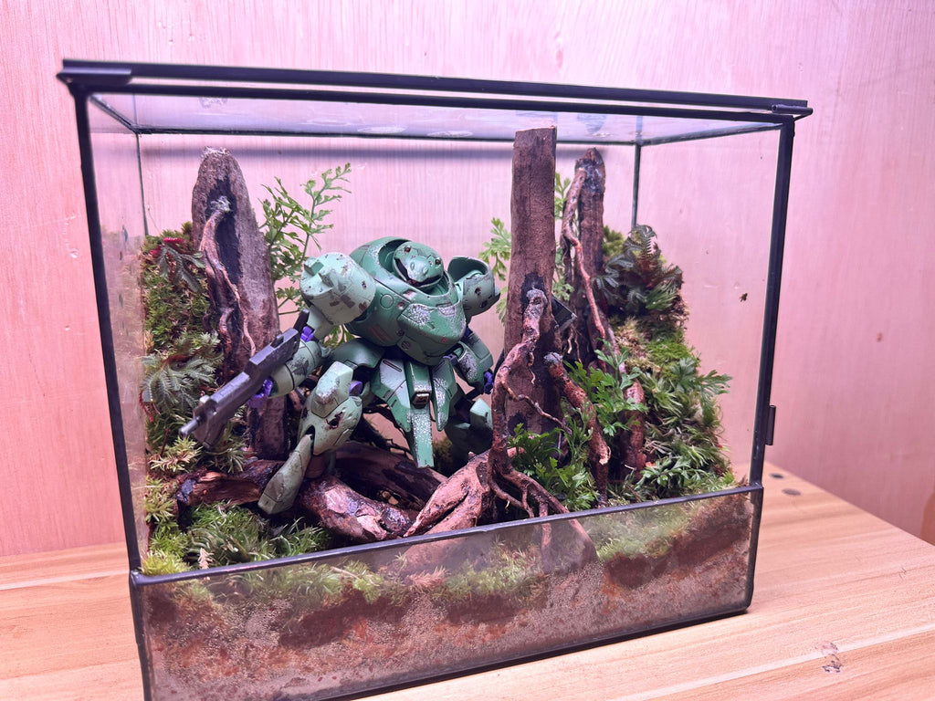 GUNPLA TERRARIUM - Man Rodi in Jungle (Geometric 22x10.5x18.5cm)