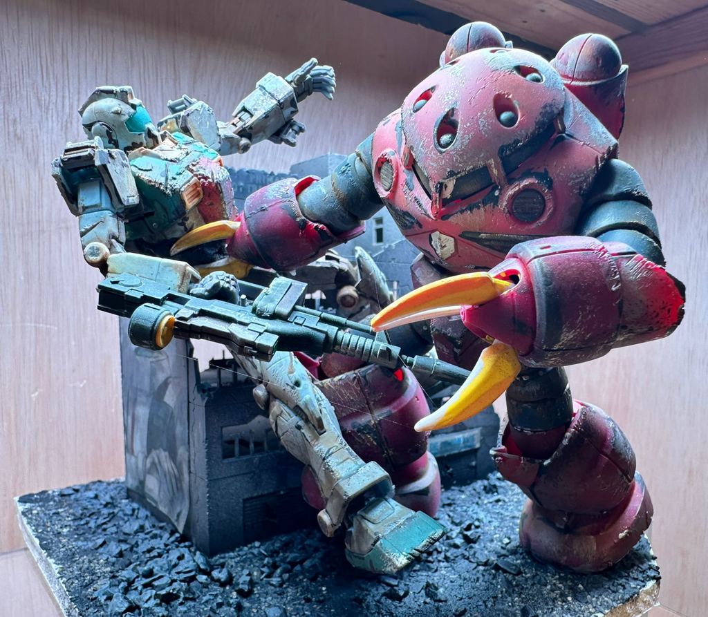 GUNPLA DIORAMA - Crushing Defeat (20x20x16cm)