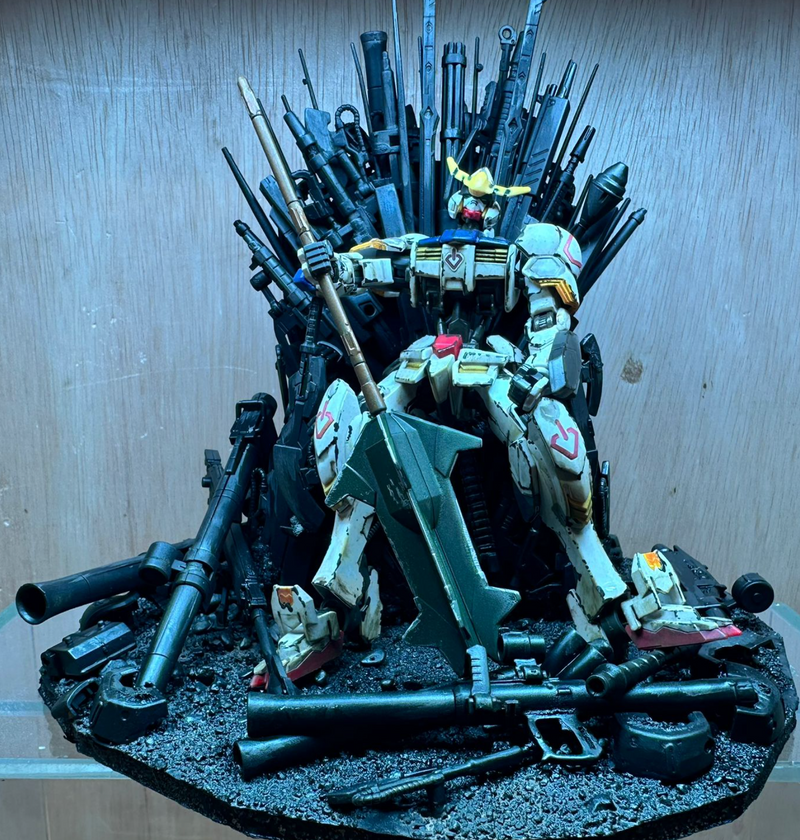 GUNPLA DIORAMA - King Barbatos (20x20x18cm)