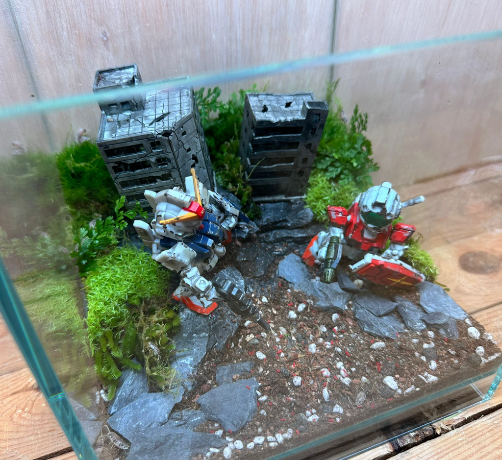 GUNPLA CRITTER TERRARIUM - MS08th Team (20x20x20cm)