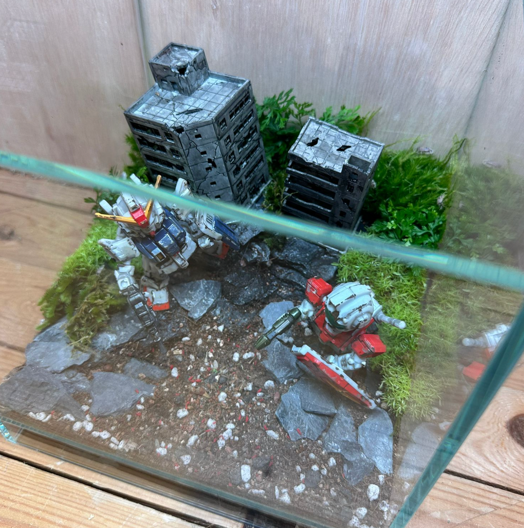 GUNPLA CRITTER TERRARIUM - MS08th Team (20x20x20cm)