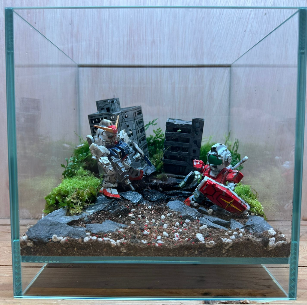 GUNPLA CRITTER TERRARIUM - MS08th Team (20x20x20cm)