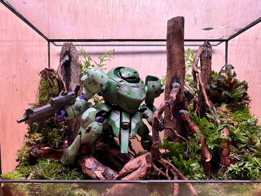 GUNPLA TERRARIUM - Man Rodi in Jungle (Geometric 22x10.5x18.5cm)