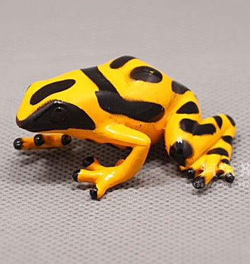 GCS Figurine Yellow & Black Spot Pison Dartfrog (4cm)